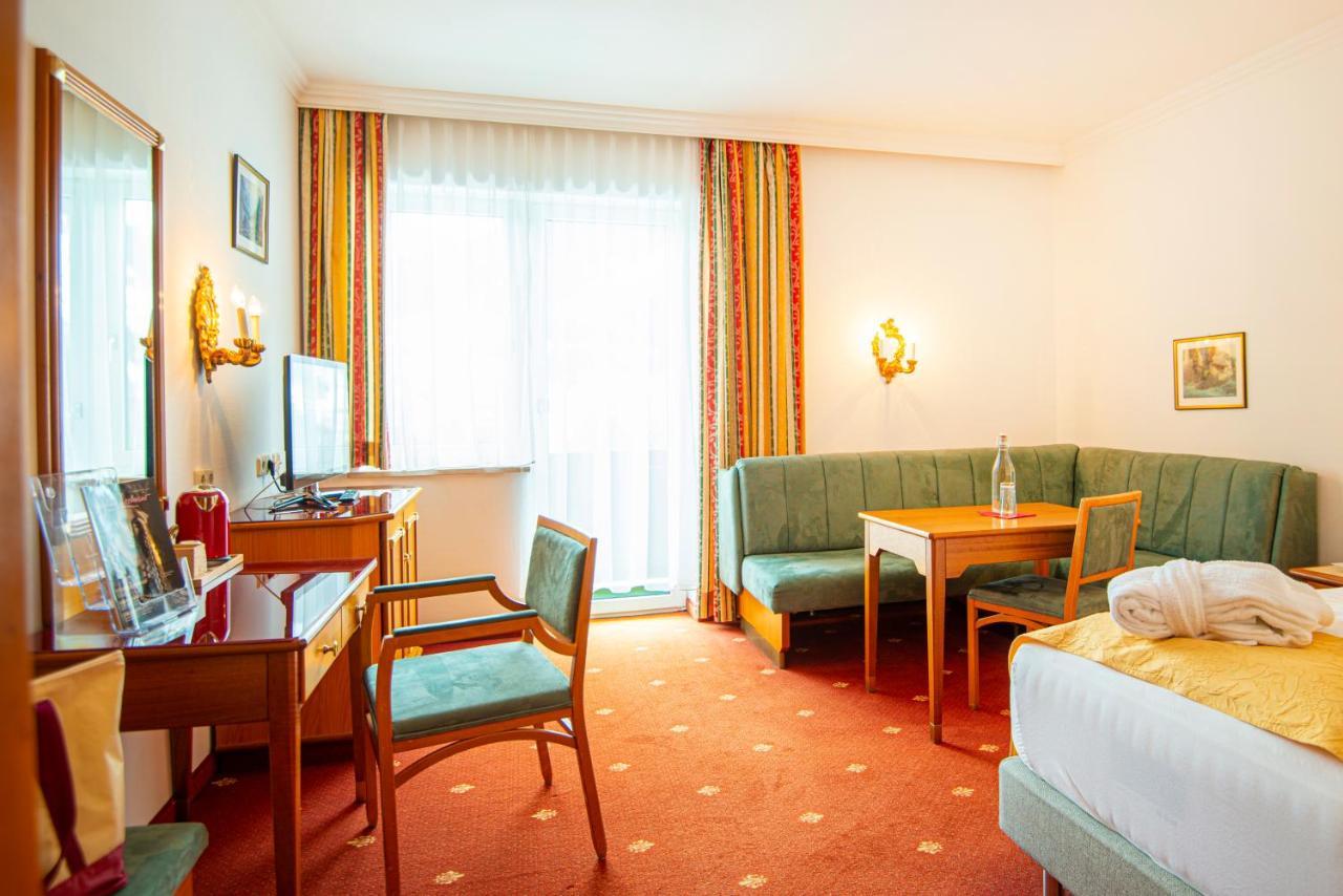 Hotel Germania Gastein - Ganzjaehrig Inklusive Alpentherme Gastein & Sommersaison Inklusive Gasteiner Bergbahnen Bad Hofgastein Exteriör bild